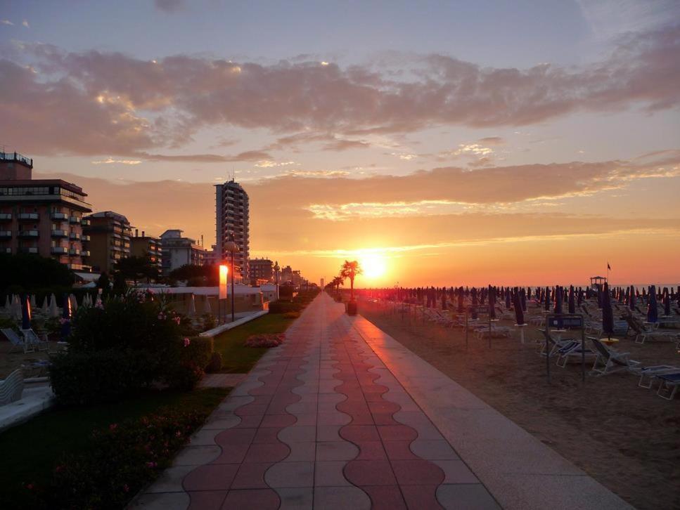 Hotel Gambrinus Lido di Jesolo Buitenkant foto