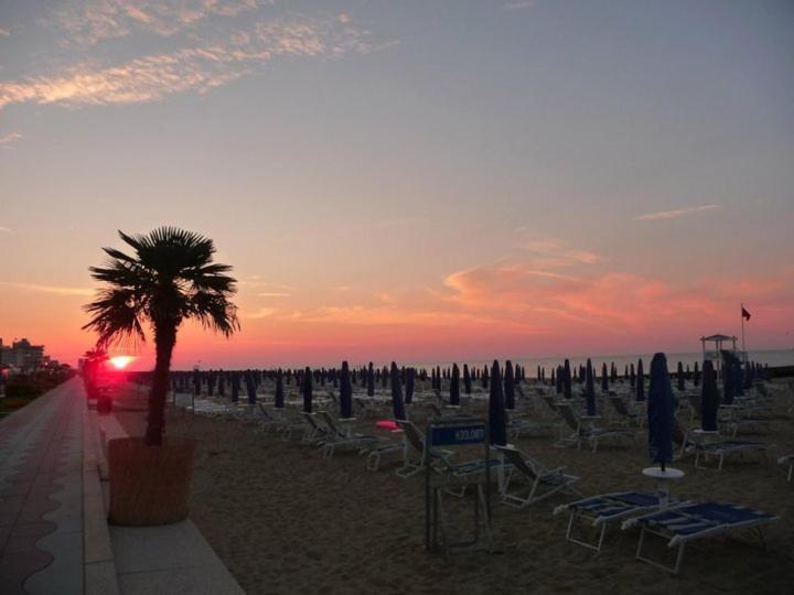 Hotel Gambrinus Lido di Jesolo Buitenkant foto