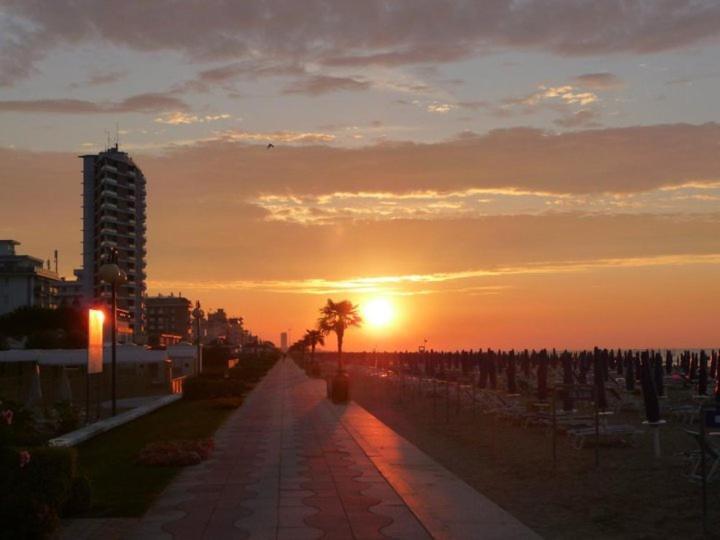 Hotel Gambrinus Lido di Jesolo Buitenkant foto