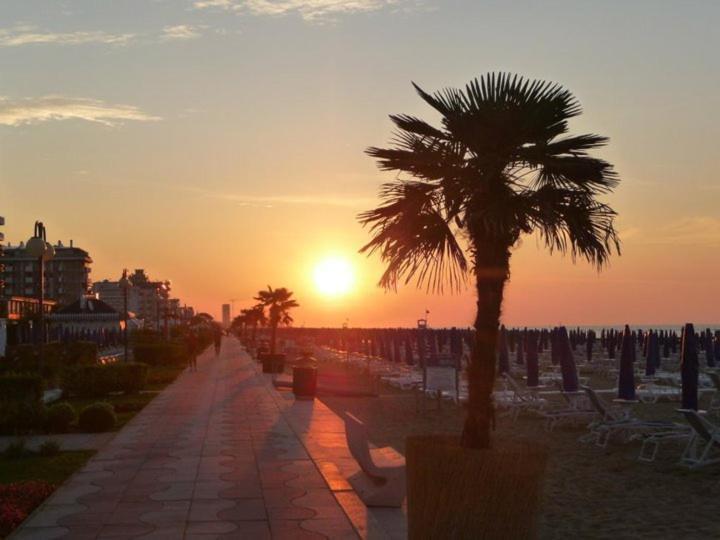 Hotel Gambrinus Lido di Jesolo Buitenkant foto